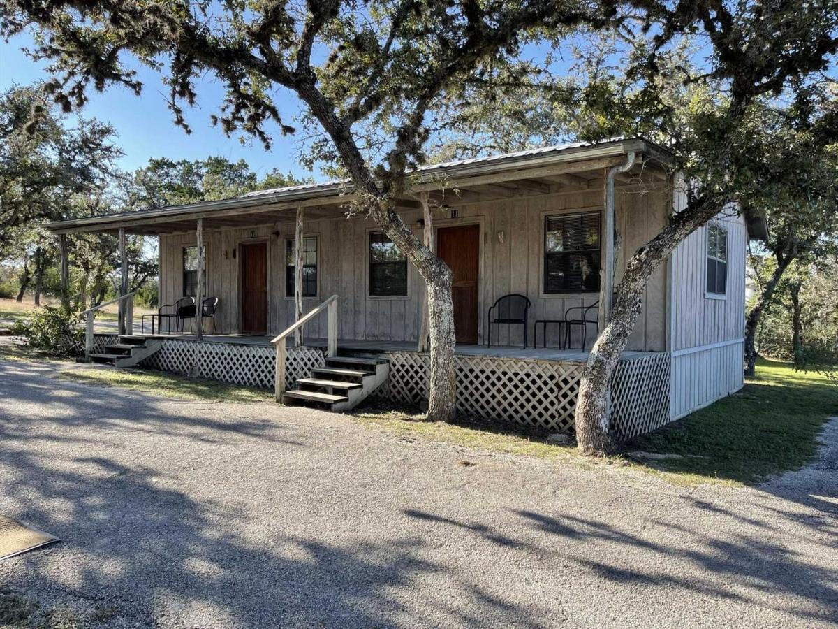 Bed and Breakfast West 1077 Guest Ranch - Retreat Tarpley Exterior foto
